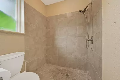 10010 Lost Pine Drive, Baytown, TX 77521 - Photo 20