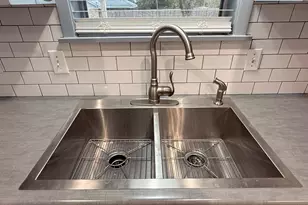 204 Meadow Ln, Brenham, TX 77833 - Photo 8