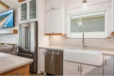 2631 Holiday, Crystal Beach, TX 77650 - Photo 28