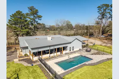 300 Stoddard Drive, Nacogdoches, TX 75965 - Photo 1