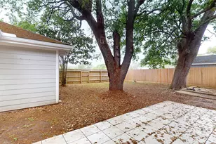 2206 Carriage Ln, La Marque, TX 77568 - Photo 28
