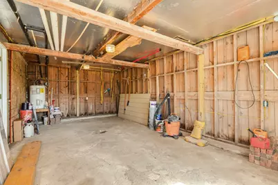 640 Whitten Street, Clute, TX 77531 - Photo 18