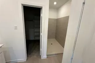 5414 Peacock Bass Dr, Baytown, TX 77521 - Photo 8