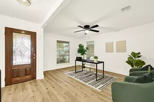 1914 Rock Ridge Dr, Houston, TX 77049 - Photo 4