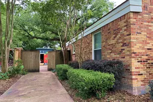 6719 Meadowlawn St, Houston, TX 77023 - Photo 6