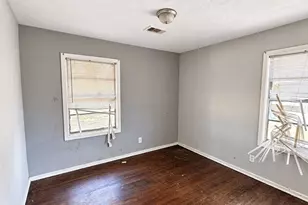 208 S Sparrow Way, Texas City, TX 77591 - Photo 8