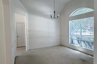 18 Griffin Hill Ct, The Woodlands, TX 77382 - Photo 4