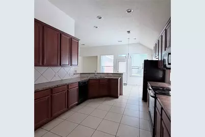 18 Griffin Hill Court, The Woodlands, TX 77382 - Photo 6