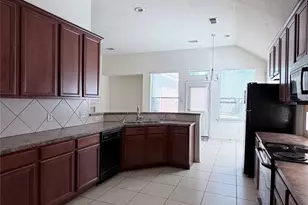 18 Griffin Hill Ct, The Woodlands, TX 77382 - Photo 6