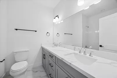 1910 Luna Woods Lane, Houston, TX 77055 - Photo 36