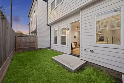 1910 Luna Woods Lane, Houston, TX 77055 - Photo 40
