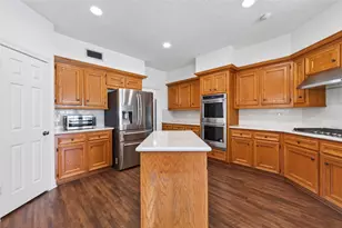 3403 Driftwood Ct, Sugar Land, TX 77478 - Photo 18