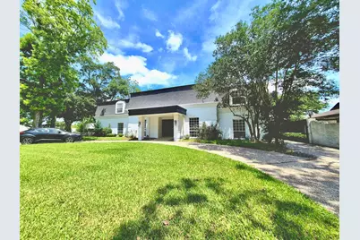 5330 Braesheather Drive, Houston, TX 77096 - Photo 1