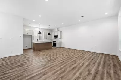 4832 Pinemont Drive, Houston, TX 77092 - Photo 10