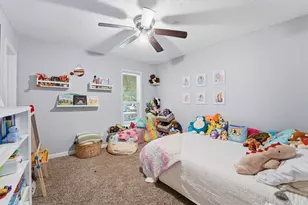 900 Sunnybrook Ln, Baytown, TX 77521 - Photo 18