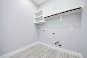 416 S 1st St, La Porte, TX 77571 - Photo 34