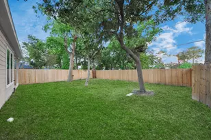 416 S 1st St, La Porte, TX 77571 - Photo 42