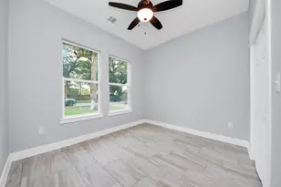 416 S 1st St, La Porte, TX 77571 - Photo 22