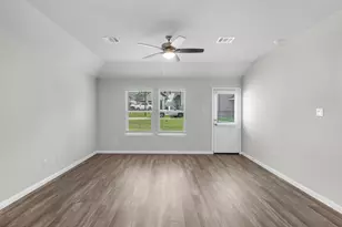 26439 Lake Shore Dr, Hempstead, TX 77445 - Photo 12