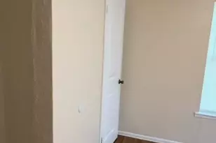 2415 4th Ave N, Texas City, TX 77590 - Photo 12