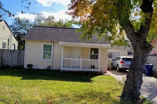 2415 4th Ave N, Texas City, TX 77590 - Photo 1