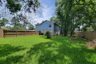 8719 Valley Song Dr, Houston, TX 77078 - Photo 32