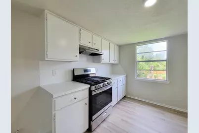 8719 Valley Song Drive, Houston, TX 77078 - Photo 16