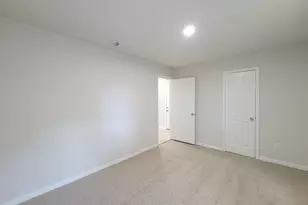 8719 Valley Song Dr, Houston, TX 77078 - Photo 28