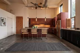 915 N San Jacinto St, Houston, TX 77002 - Photo 1