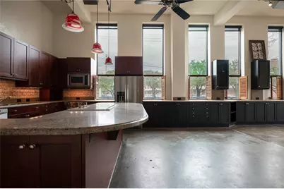 915 N San Jacinto Street #1AB, Houston, TX 77002 - Photo 2