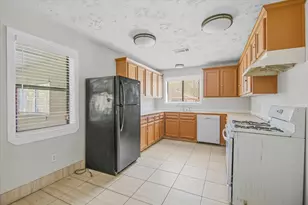 501 Ladd St, Dayton, TX 77535 - Photo 10