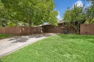 3314 Tanglewilde St, Houston, TX 77063 - Photo 4