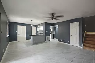 2252 Shadowdale Dr, Houston, TX 77043 - Photo 10