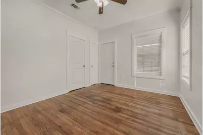 1557 E East William J Bryan Parkway, Bryan, TX 77803 - Photo 18