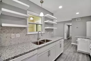 7600 Emmett F Lowry Expressway, Texas City, TX 77591 - Photo 4