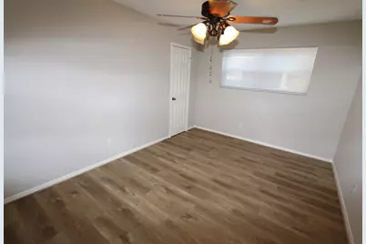 6223 Autumn Forest Drive, Houston, TX 77092 - Photo 18