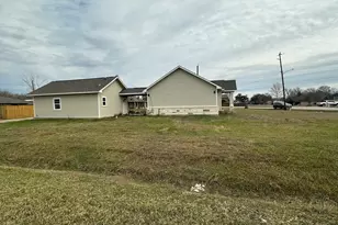 825 Mossey Dr, La Porte, TX 77571 - Photo 6