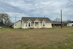 825 Mossey Dr, La Porte, TX 77571 - Photo 4