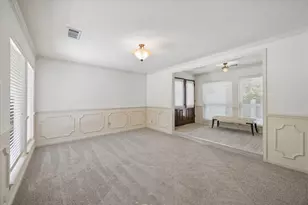 3902 Holder Forest Dr, Houston, TX 77088 - Photo 4