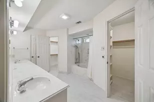 3902 Holder Forest Dr, Houston, TX 77088 - Photo 24