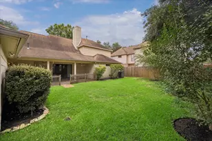3902 Holder Forest Dr, Houston, TX 77088 - Photo 30