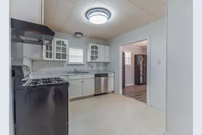 1310 Brazos Street, Hempstead, TX 77445 - Photo 14