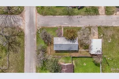 1310 Brazos Street, Hempstead, TX 77445 - Photo 36