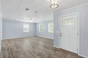 1310 Brazos St, Hempstead, TX 77445 - Photo 4