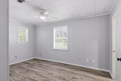 1310 Brazos Street, Hempstead, TX 77445 - Photo 12
