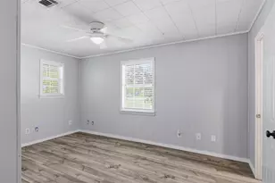 1310 Brazos St, Hempstead, TX 77445 - Photo 12