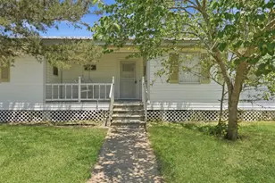 1310 Brazos St, Hempstead, TX 77445 - Photo 2