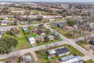 1310 Brazos St, Hempstead, TX 77445 - Photo 28