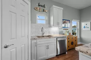 22318 Vista Del Mar, Galveston, TX 77554 - Photo 14