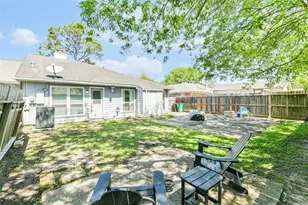 19323 Hollowlog Dr, Katy, TX 77449 - Photo 24